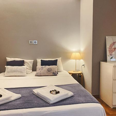 Cozy Newly Renovated 1 Bedroom Apartment In The Heart Of Atene Esterno foto