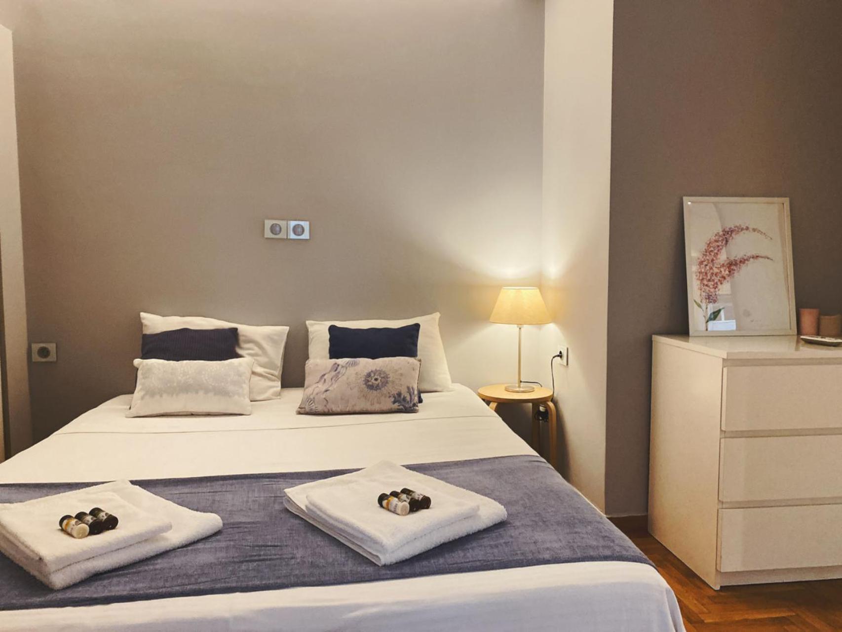 Cozy Newly Renovated 1 Bedroom Apartment In The Heart Of Atene Esterno foto