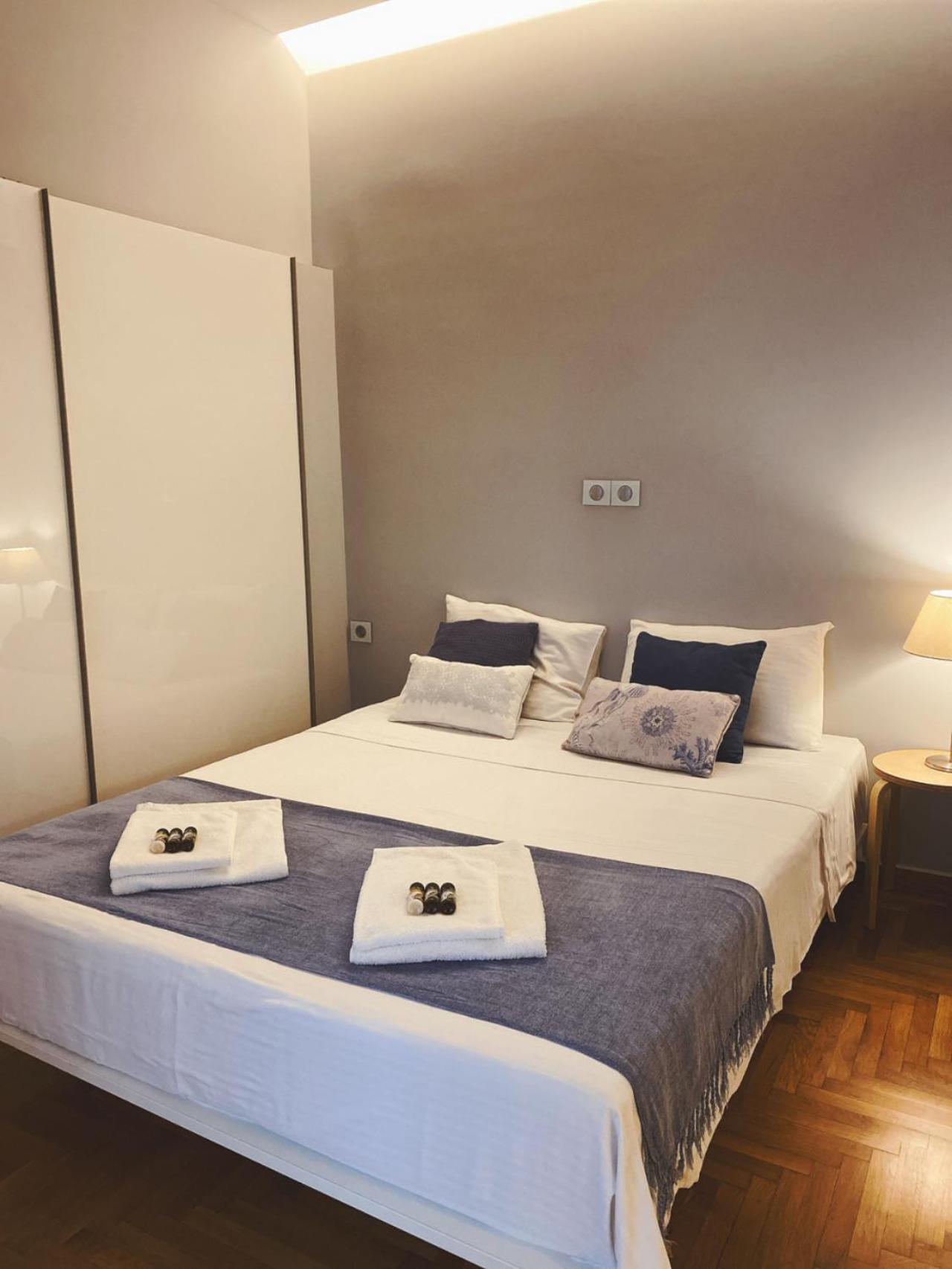 Cozy Newly Renovated 1 Bedroom Apartment In The Heart Of Atene Esterno foto